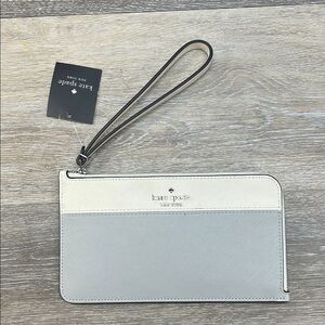 *NWT Kate Spade color block wristlet